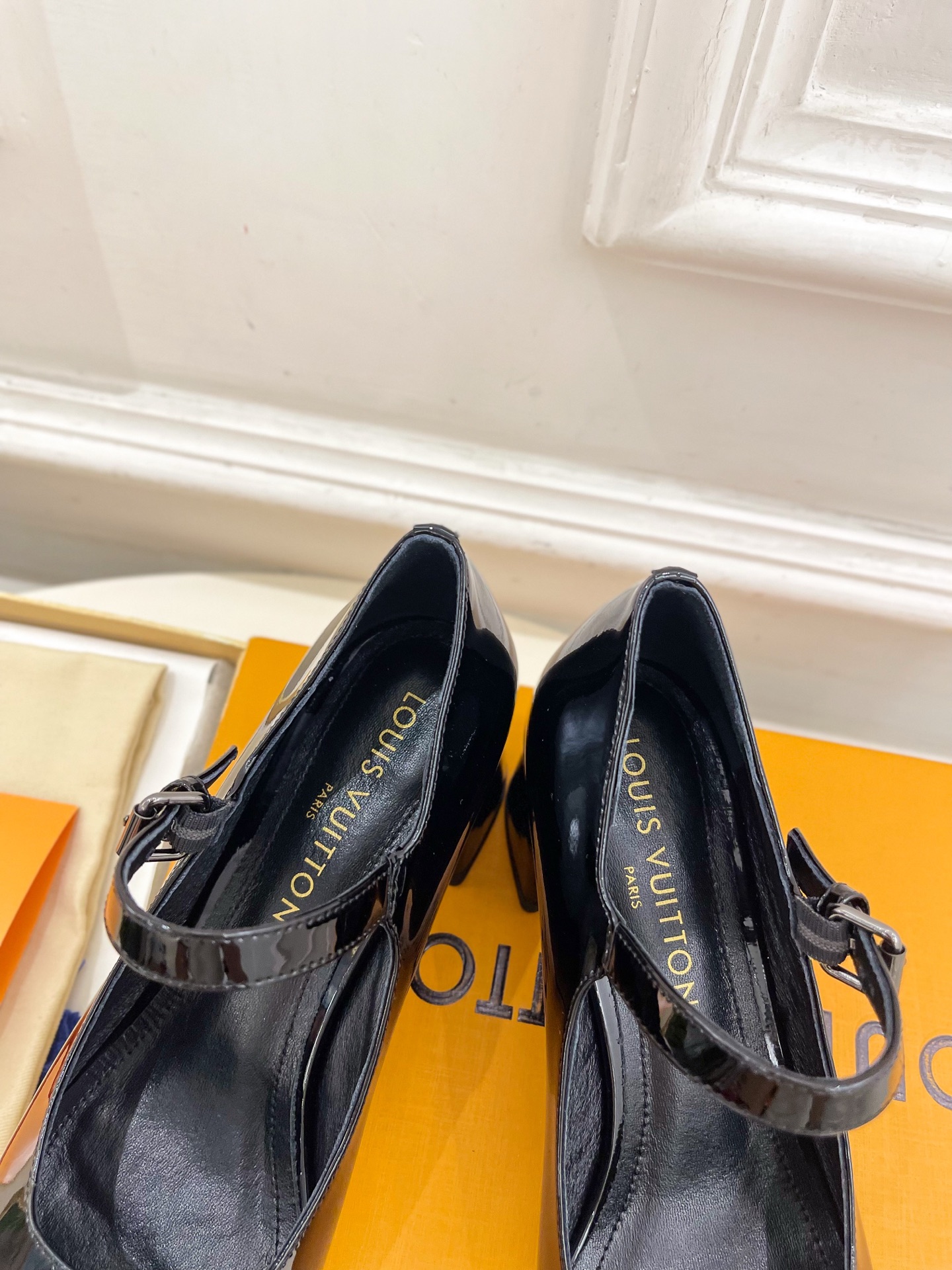 Women's high heels